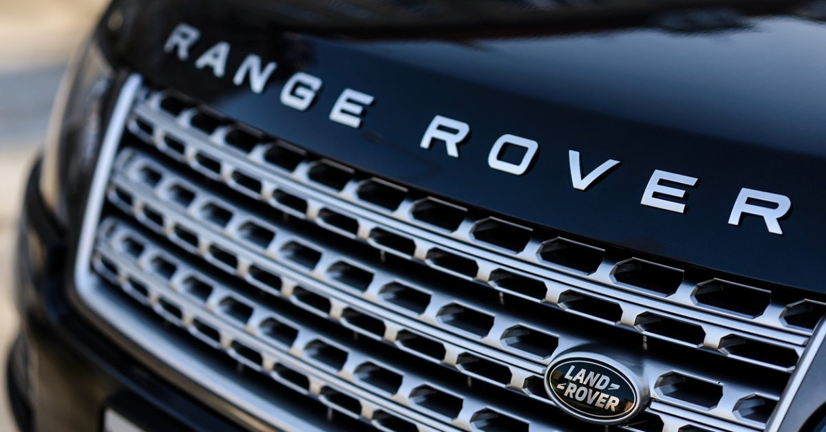 Ny Range Rover på vej – Rudefix skifter forrude på en fra 2018.